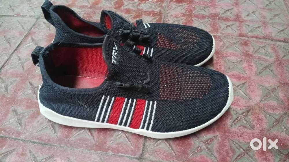 TieFit FlyKnit Breathable Summer shoes for mens