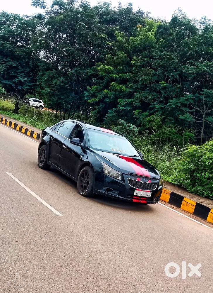 Chevrolet Cruze 2010 LTZ black