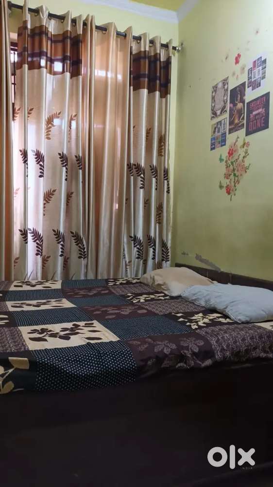 Boys pg 1bhk ( near bus stand Kharar)