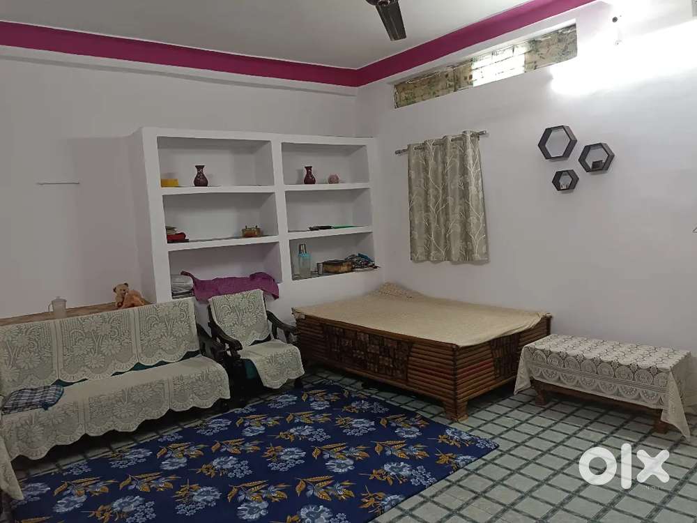 House for urgent sell