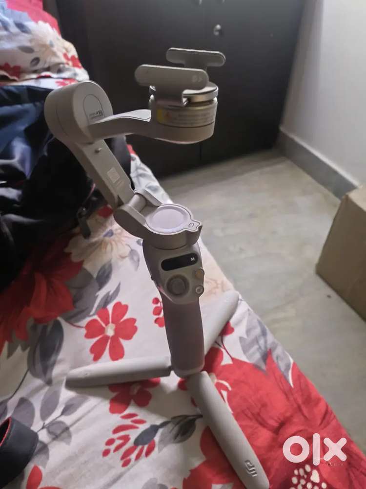 DJI osmo mobile SE gimbal