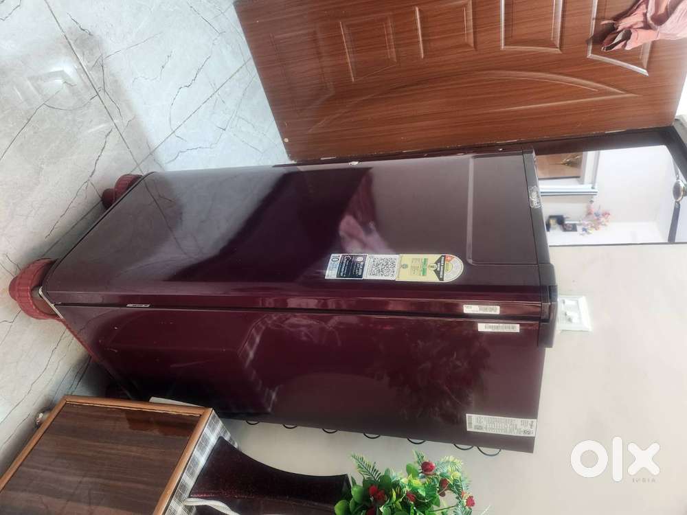 Fridge whirlpool Single door, 183 ltr, cherry color