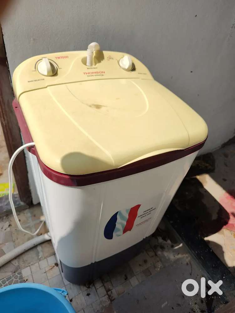 Thomson semi automatic washing machine for less price