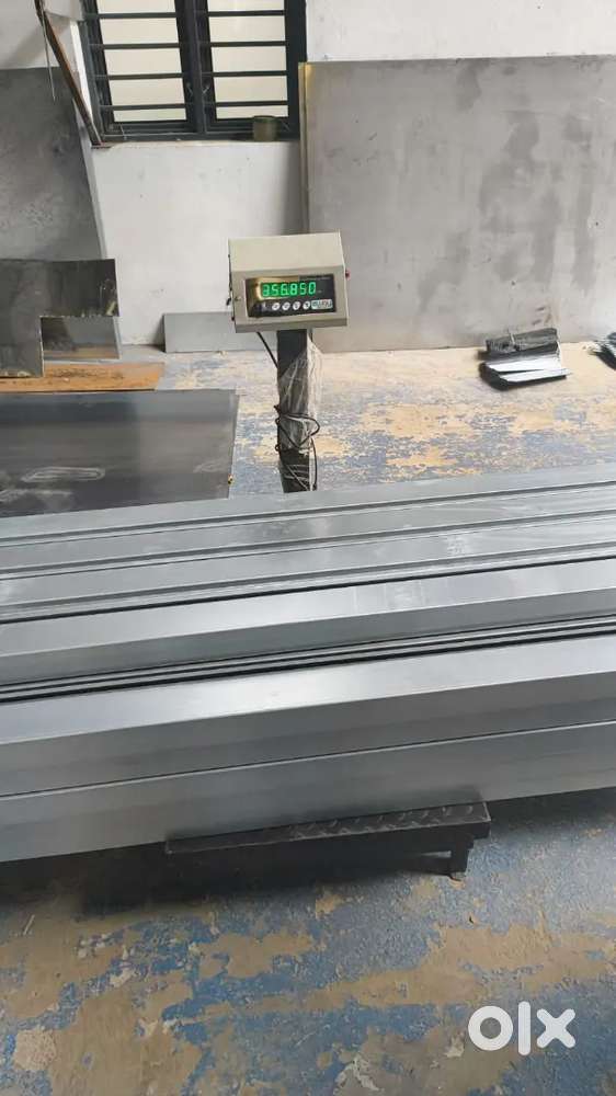 Senior Marketing Executive