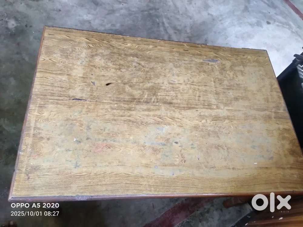 Daining Table