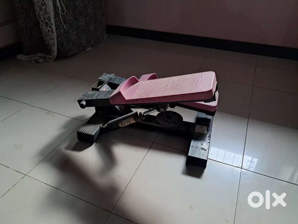 Twist stepper machine