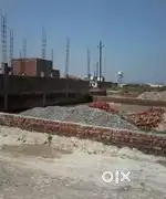 150 Gaj Ka Plot in Market Area Near Airport