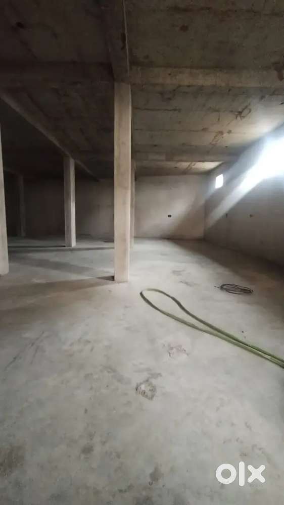 Warehouse cum hall available for rent for gym & office space