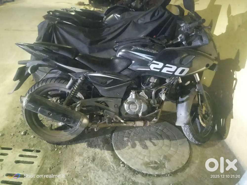 Pulsar 220 running condition