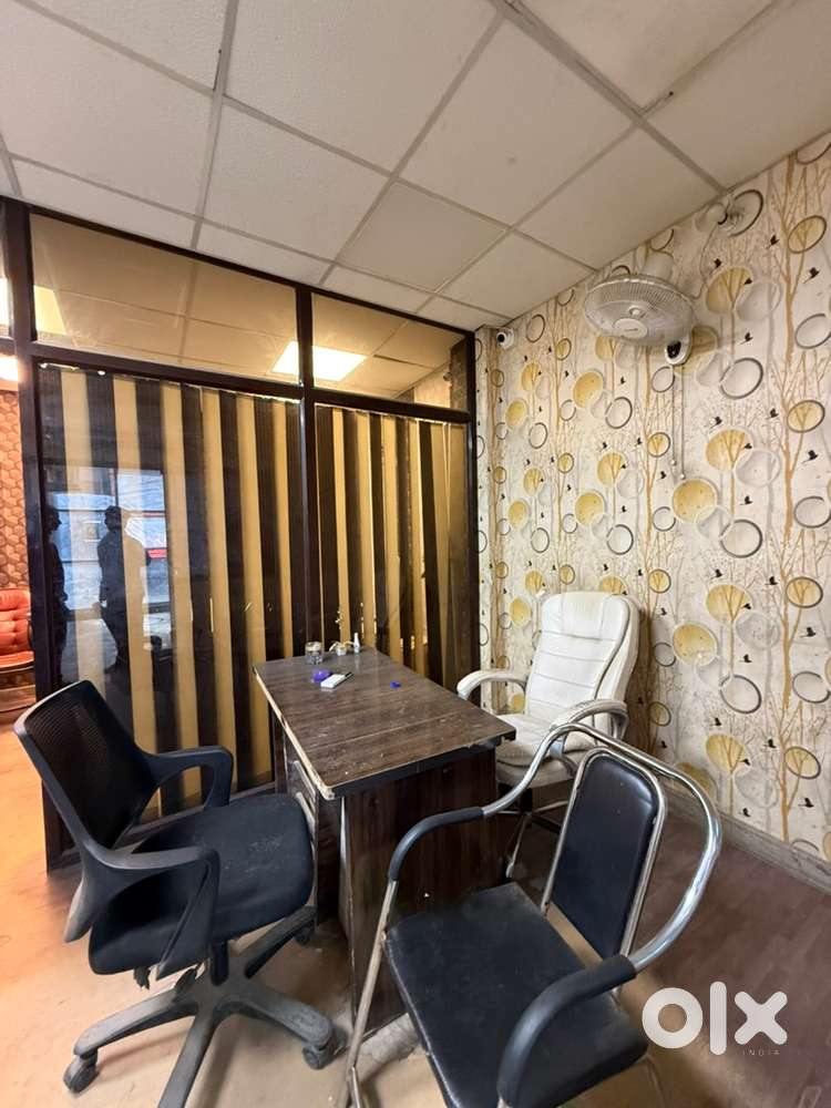 450 Sqft Furnished Office For Rent In Vibhuti Khand Gomtinagar