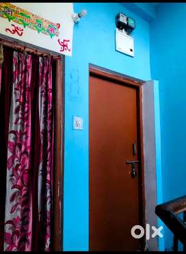 2 BHK FLAT rent per dena h only students