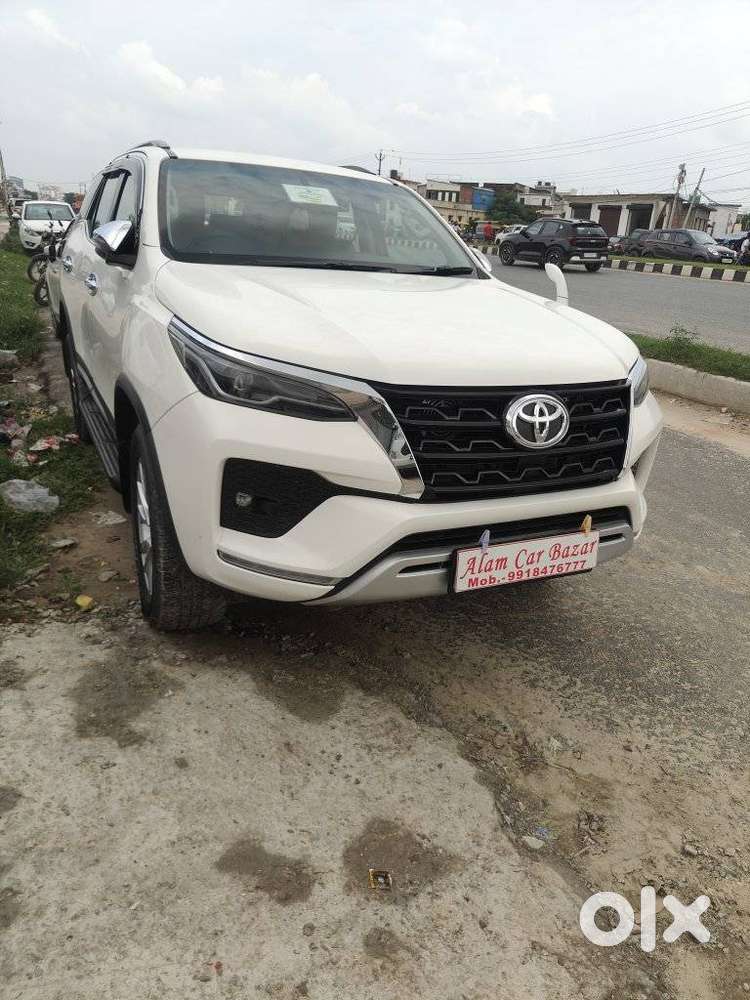 Toyota Fortuner 4X4 MT 2.8 Diesel, 2021, Diesel