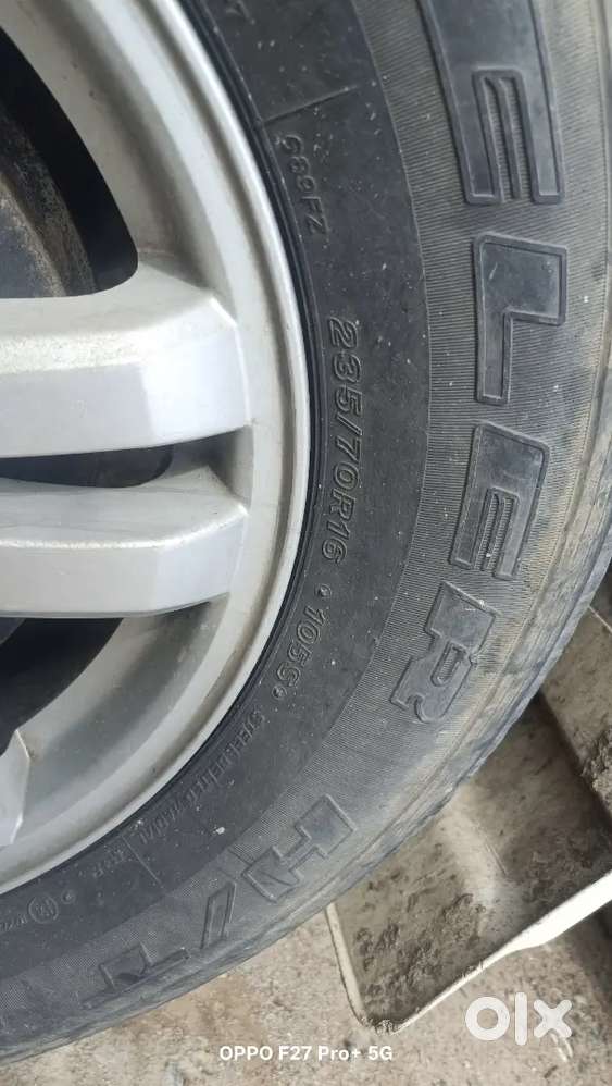 Only alloy wheel no tyres
