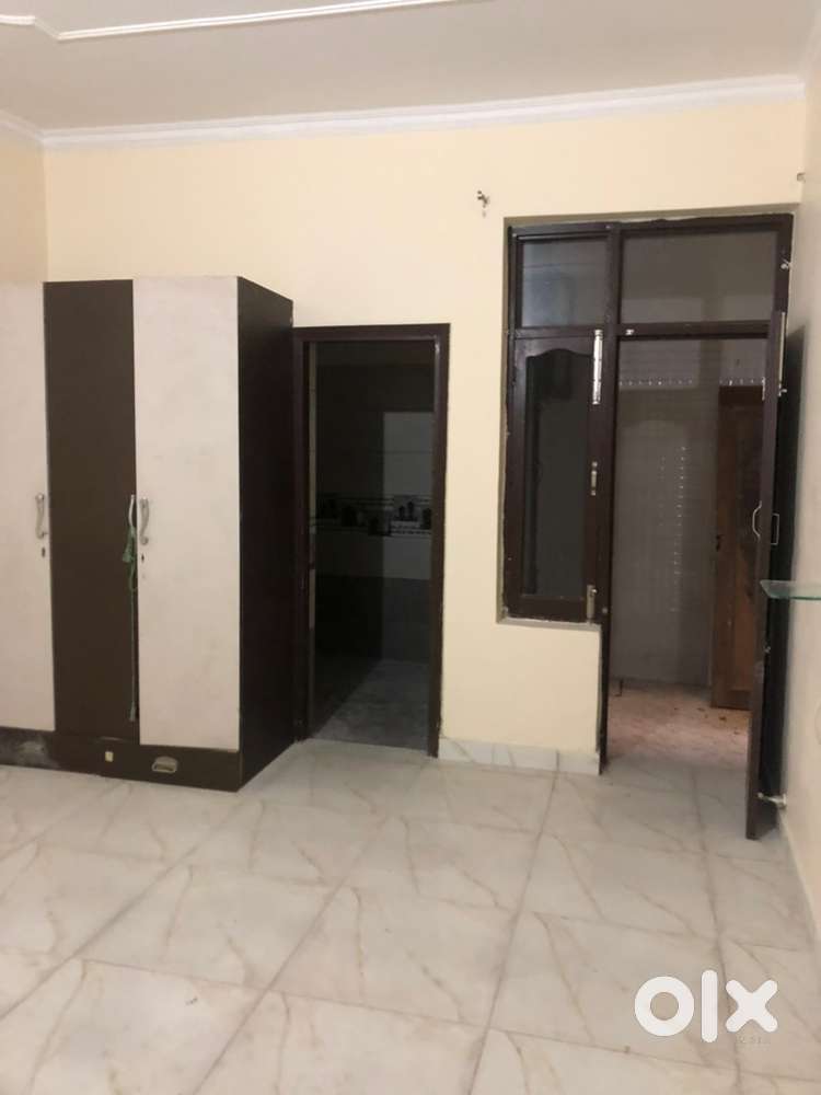 2bhk Prime Location ready to shift