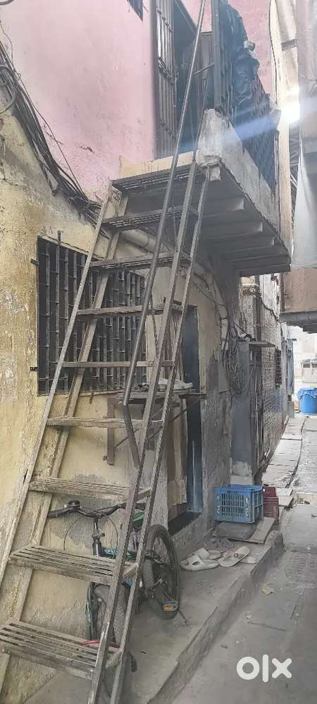 1+1 Room for Sale – Ghatkopar West