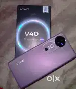 Vivo V40 8/256 with warranty