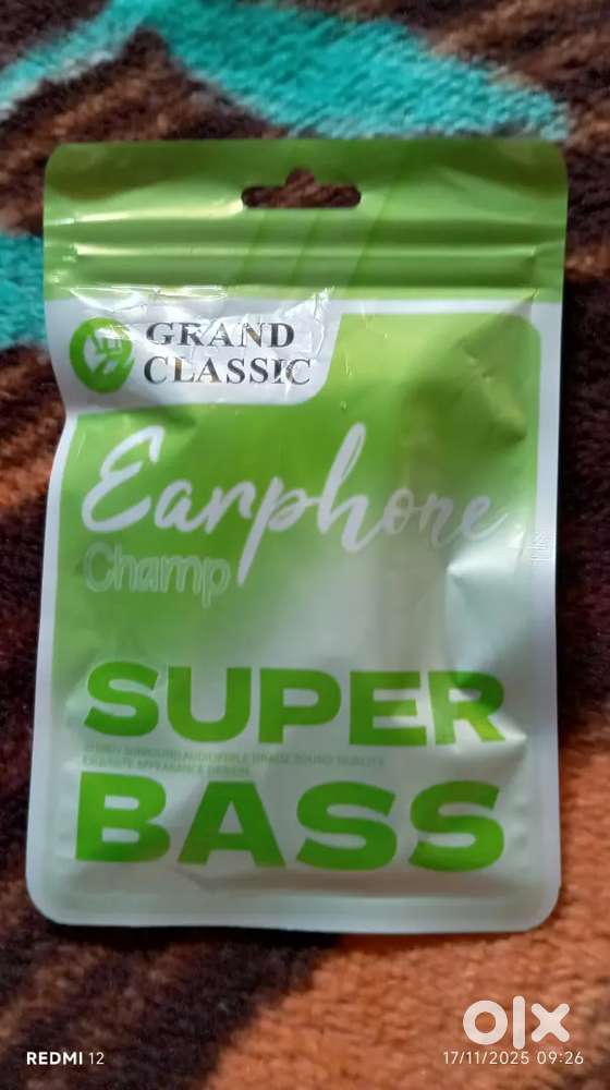 I sell a brand new earphone