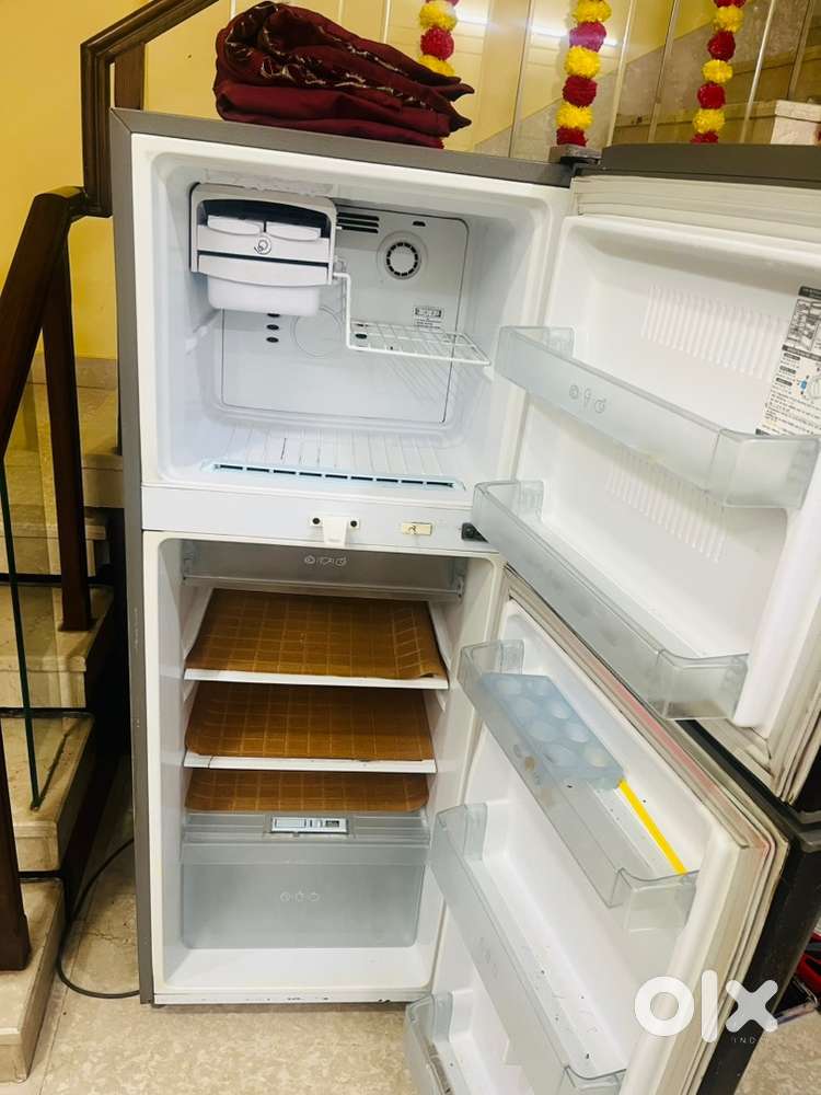 LG Refrigerator—240 litres