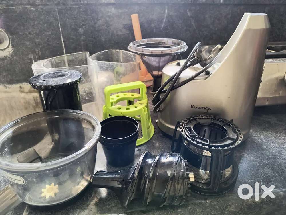 Kuvings B1700 Cold Press Whole Slow Juicer