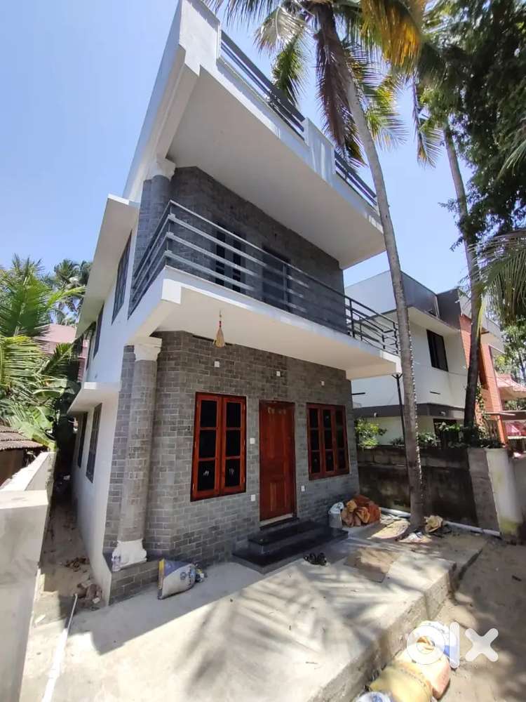 House for rent in Karikkakom.