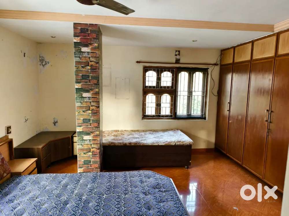 Navrangpura Bachlor Allowed 2BHK Furnished Flat For Rent