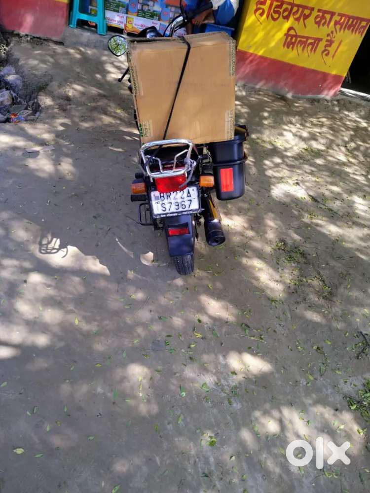नया तयार है पिचे का बाइक अभी पुरा कैंडिसन  मै  jisko bhi chaiye