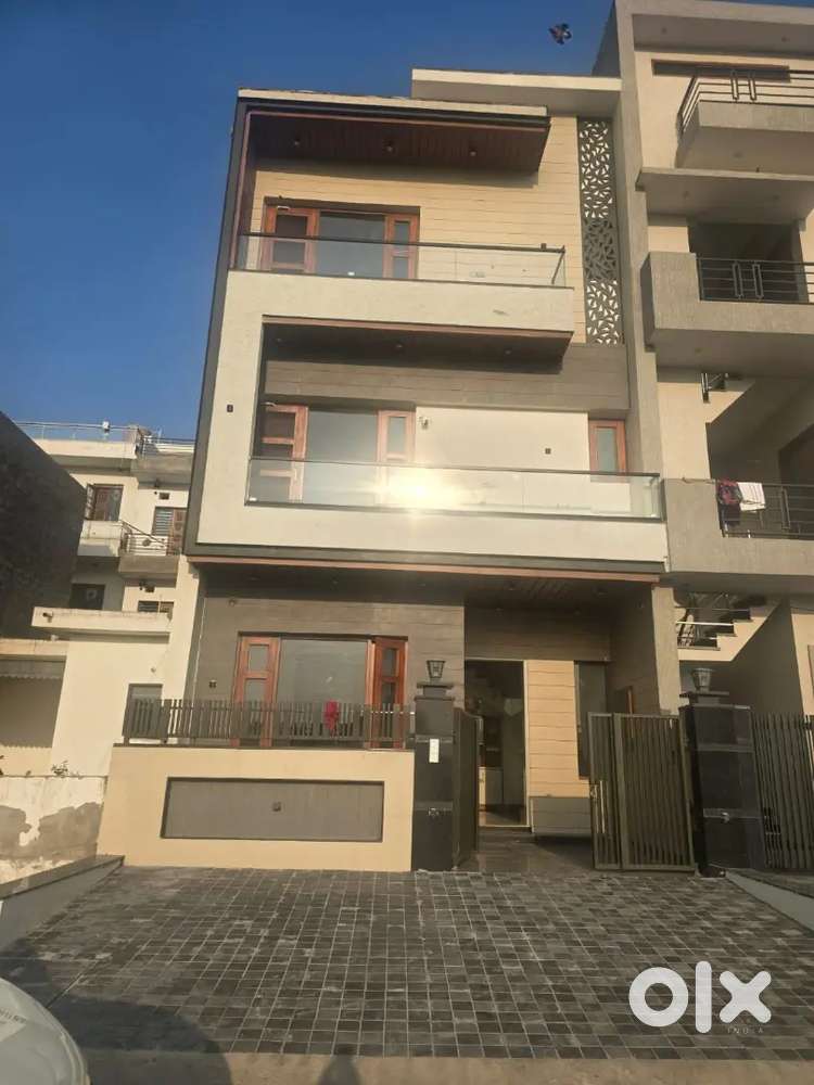 For sale 4 marla newly built Triple Storey house B Road at sector 89