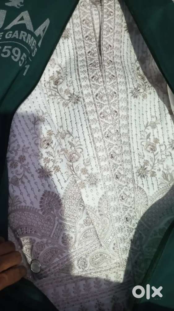A Wedding shrag broom