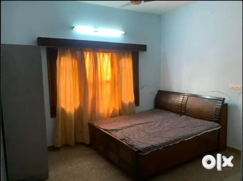 Tolet for girls sec 78 sohana mohali