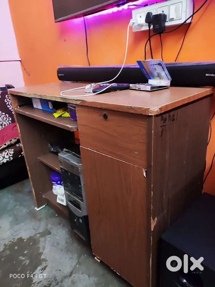 computer table