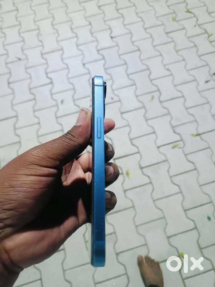 Iphone 13 display white line