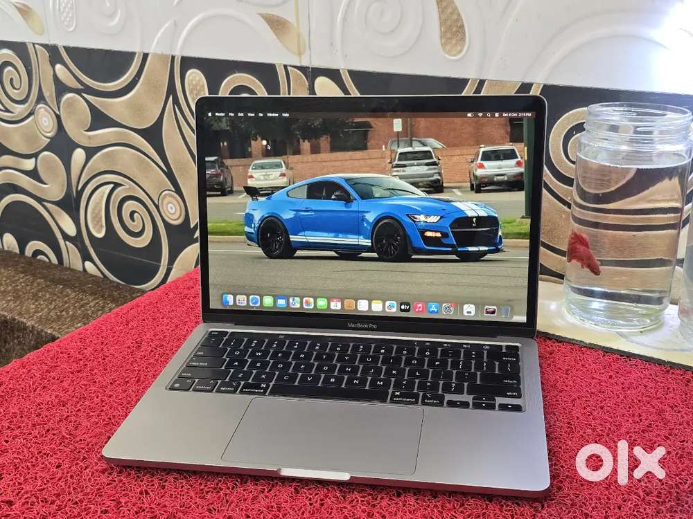 M2 Apple Macbook 8gb Ram 256gb SSD 13inch Retina Display Touchbar