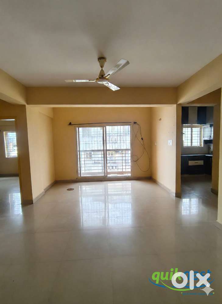 3 BHK Semi-Furnished Apartment for Lease in HSR Layout – West Facing