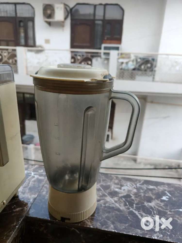 Maharaja Juicer mixture and grider