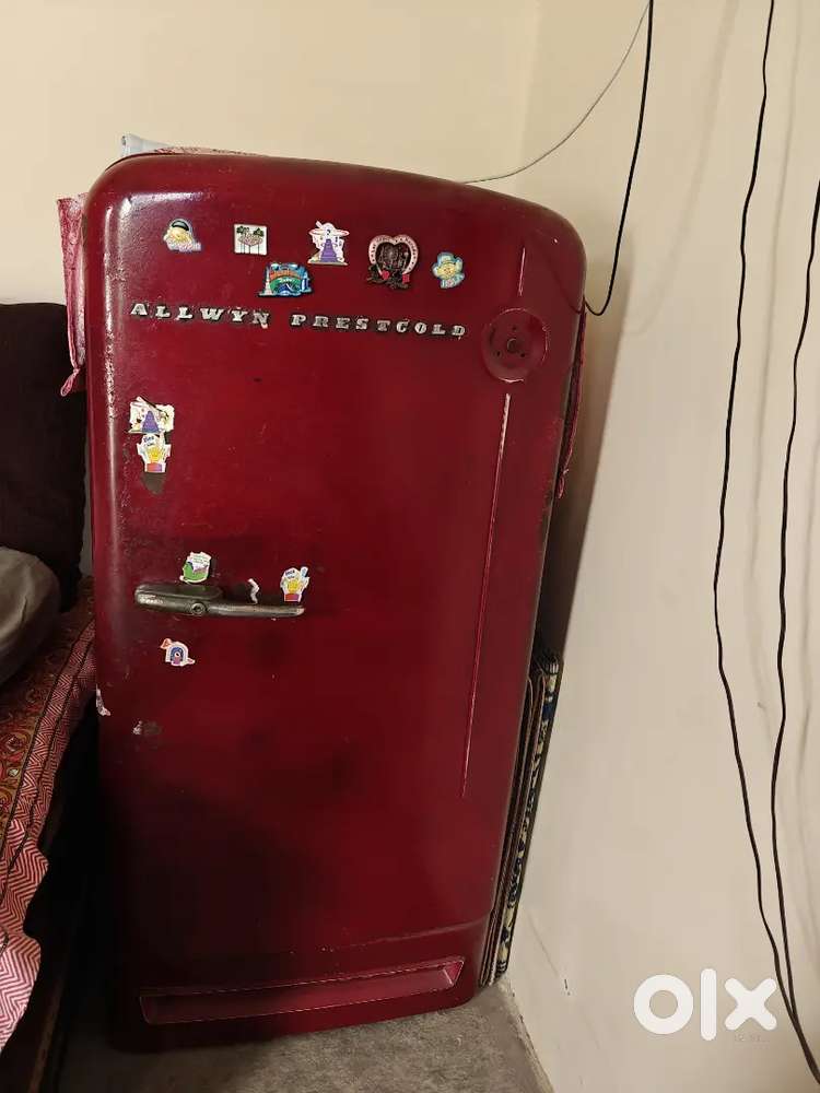 Antique Allwyn prestcold 1965 refrigerator in working condition