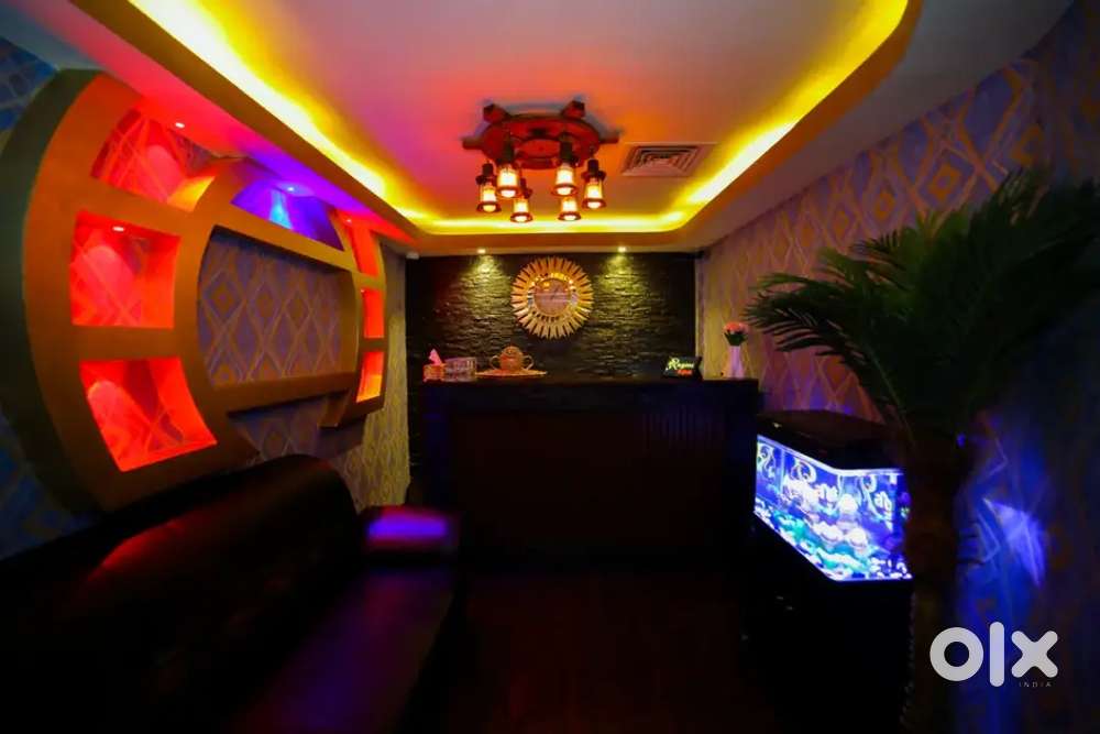 Spa& massage centre only female vacancy