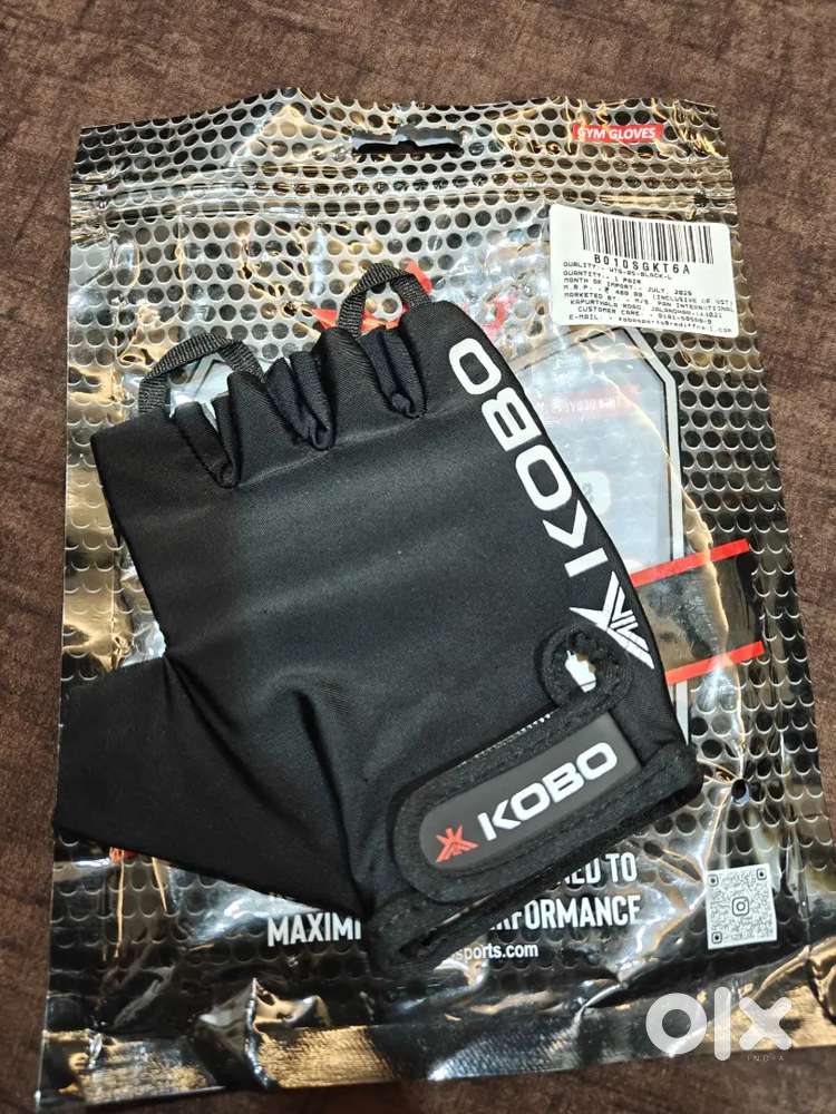 Gym and cycle gloves