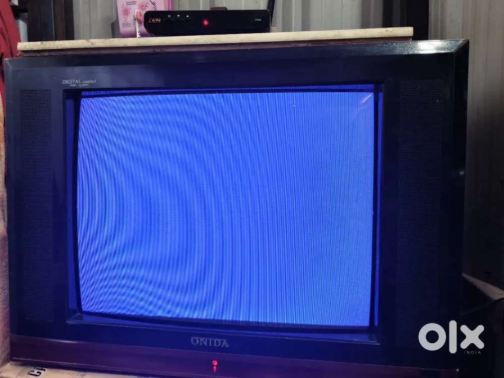 Onida Color tv with DEN set up box