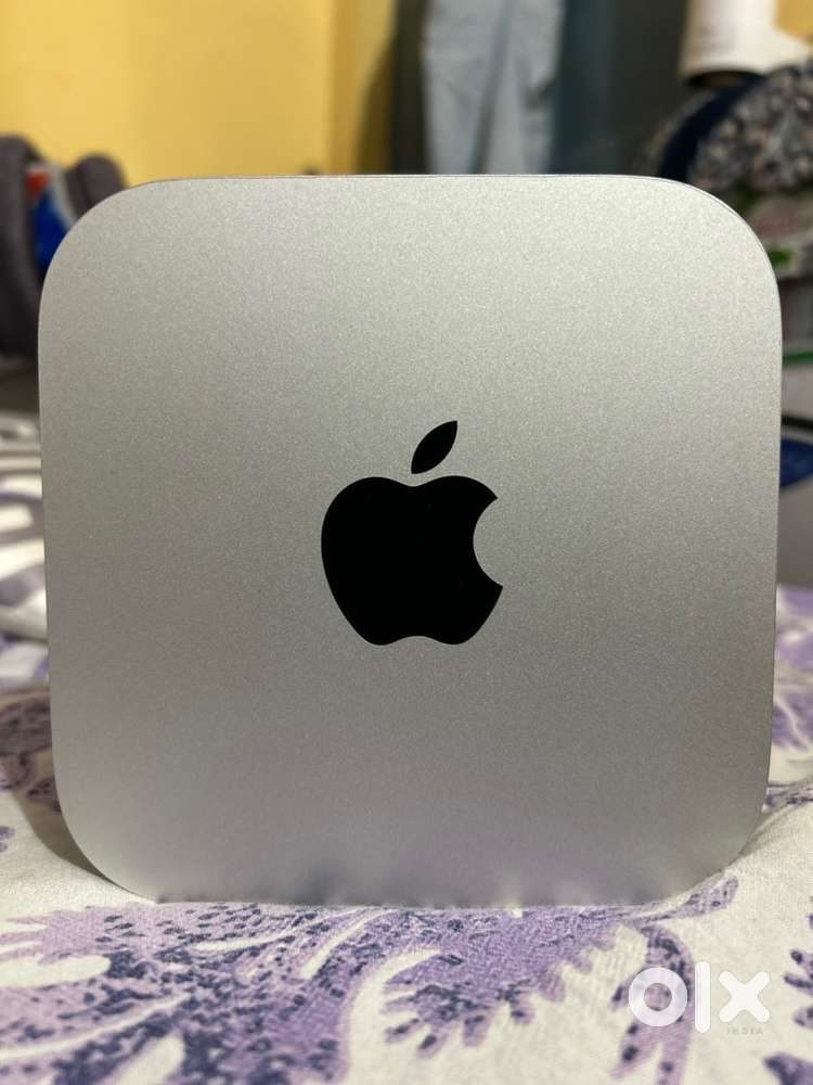 Mac mini m4 base varient 16 GB Ram / 256 GB Rom