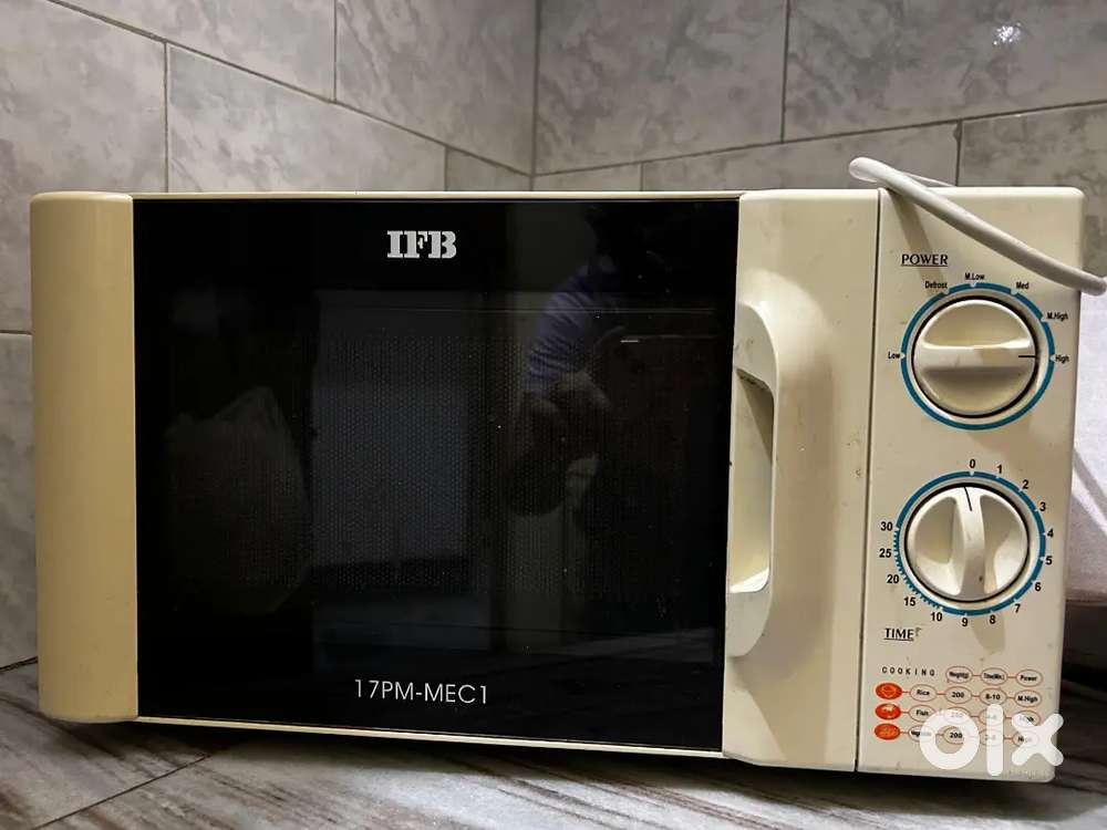 IFB Solo Microwave