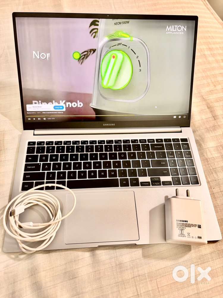 Samsung Galaxy Book 4 (Excellent Condition) Permium Laptop
