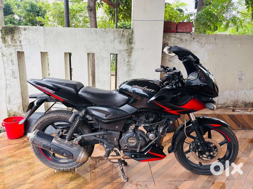 Sell my pulsar 220 f good condition