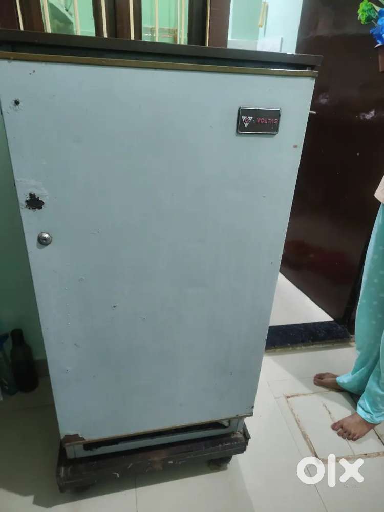 Voltas refrigerator