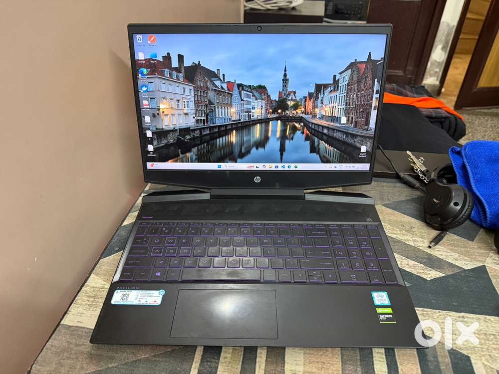 Hp pavilion gaming 15 i5 16GB RAM 1TB HDD 256GB SSD