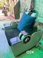 5 seater sofa with center table