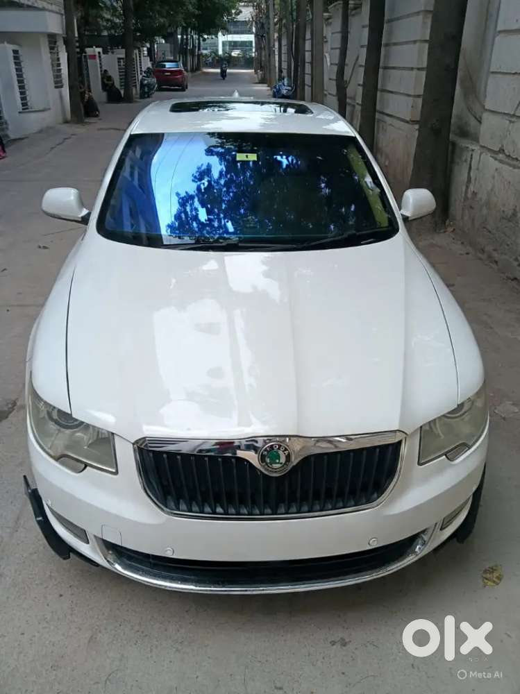 Skoda Superb 2012 Diesel 81000 Km Driven