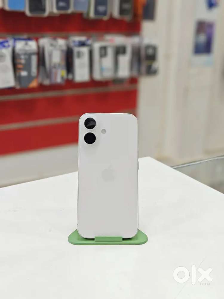 Iphone 16 / 256gb / 100bh / white colour