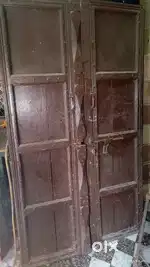 Doors pairs of two door