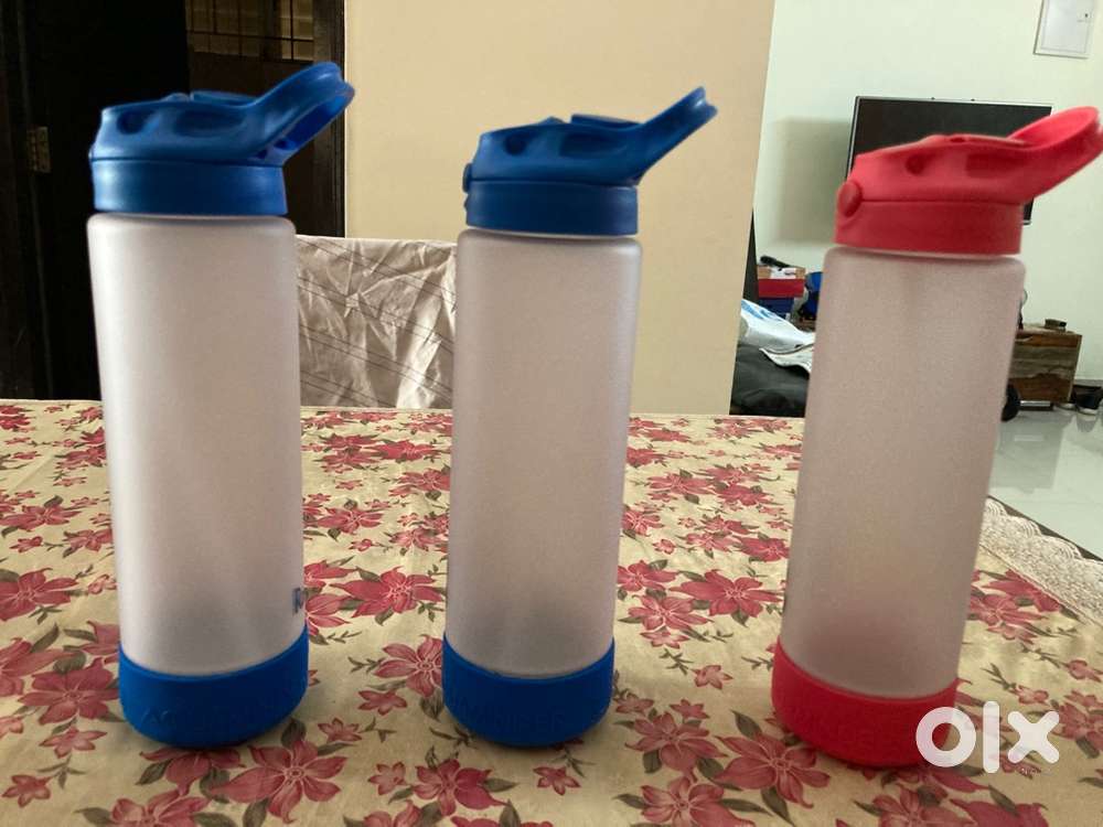 AQUAMINDER smart water bottles