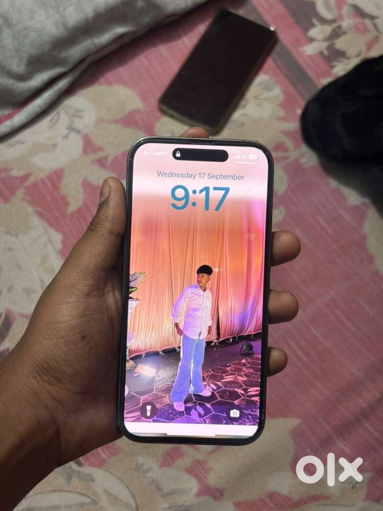 Iphone 14 pro 256 gb mint condition all working